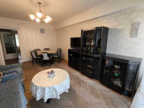 3 otaqlı köhnə tikili - 28 May m. - 90 m²