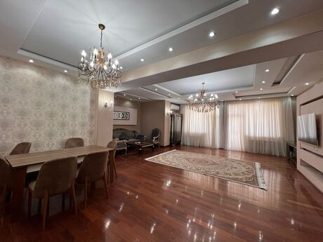 4 otaqlı yeni tikili - Şah İsmayıl Xətai m. - 186 m²