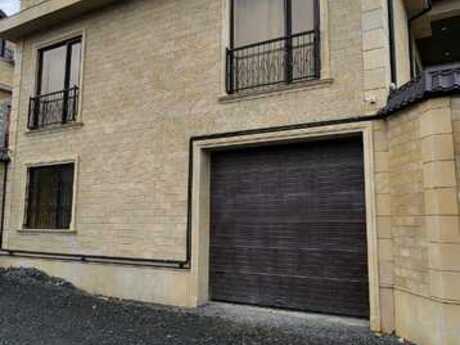 6 otaqlı həyət evi/bağ evi - Qax - 450 m²