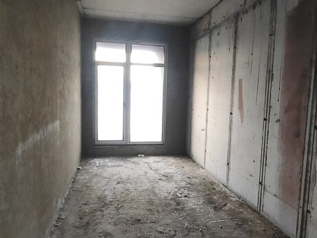 4 otaqlı yeni tikili - Nəsimi r. - 158 m²