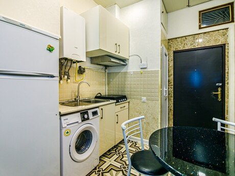 1-room apartment for rent, 42 m², Sahil: 40 ₼/mo 5