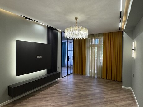 2 otaqlı yeni tikili - 8-ci mikrorayon q. - 68 m²