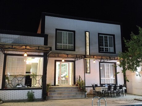 5 otaqlı həyət evi/bağ evi - Qəbələ - 150 m²