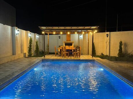 3 otaqlı həyət evi/bağ evi - Novxanı q. - 150 m²