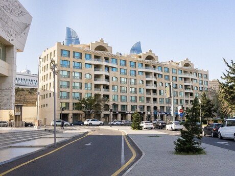 4 otaqlı yeni tikili - Səbail r. - 330 m²