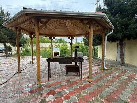 5 otaqlı həyət evi/bağ evi - Saray q. - 350 m²