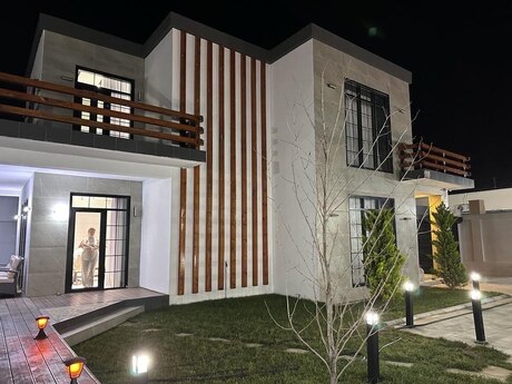 5 otaqlı həyət evi/bağ evi - Şüvəlan q. - 250 m²