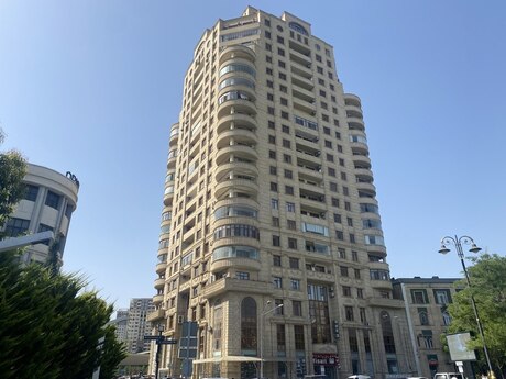 4 otaqlı yeni tikili - 28 May m. - 171 m²