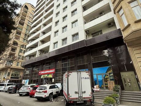 Elan №5254022 - Bakı, Sahil m., 4 otaqlı, 215 m², 7/15 mərtəbə