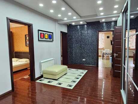 4-комнатная квартира, 186 м², 28 May: 680 000 ₼ 5