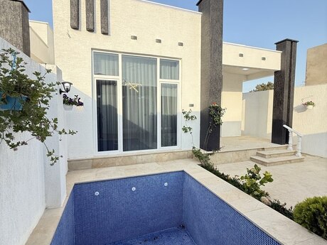 4 otaqlı həyət evi/bağ evi - Şüvəlan q. - 90 m²
