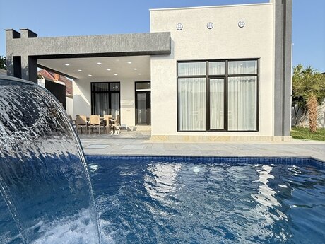 4 otaqlı həyət evi/bağ evi - Şüvəlan q. - 150 m²