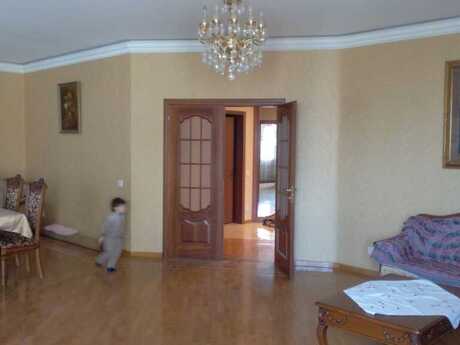 İnşaatçılarda 5 otaqlı yeni tikili mənzil satılır, 200 m², 500 000 AZN, şəkil 3 / 12