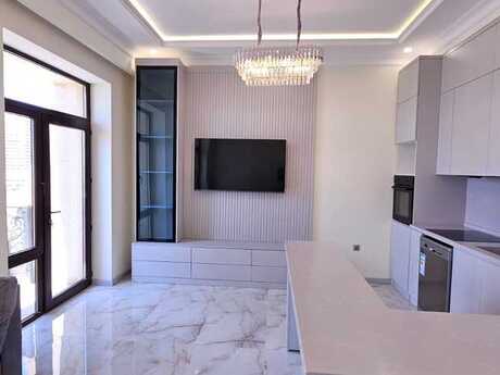 Elan №5256078 - Bakı, Şah İsmayıl Xətai m., 4 otaqlı, 130 m², 7/7 mərtəbə