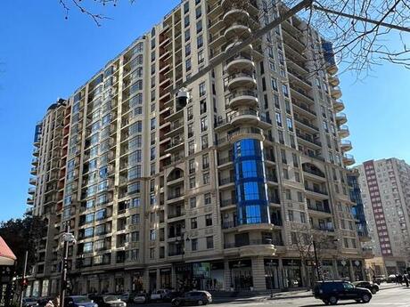 Elan №5256541 - Bakı, Elmlər Akademiyası m., 3 otaqlı, 163.3 m², 6/17 mərtəbə