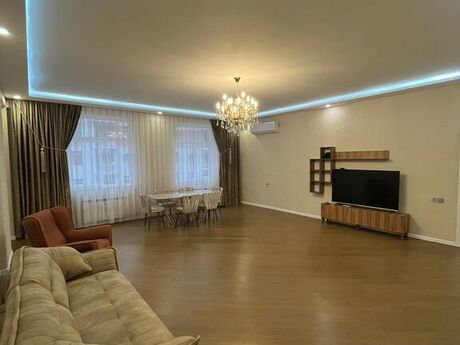 Kirayə 3 otaqlı mənzil, 120 m², 8 Noyabr: 1 350 ₼/ay 3