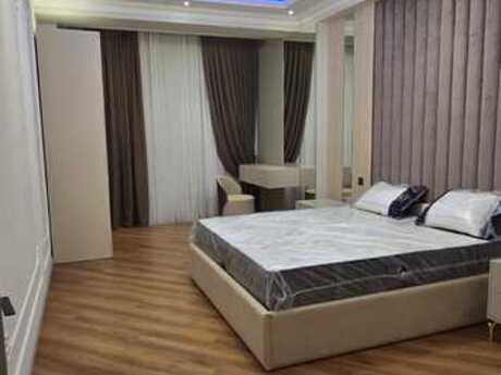 3-комнатная квартира, 141 м², 28 May: 490 000 ₼ 2