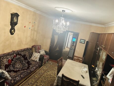 3-комн. вторичка - м. Кара Караев - 70 м²