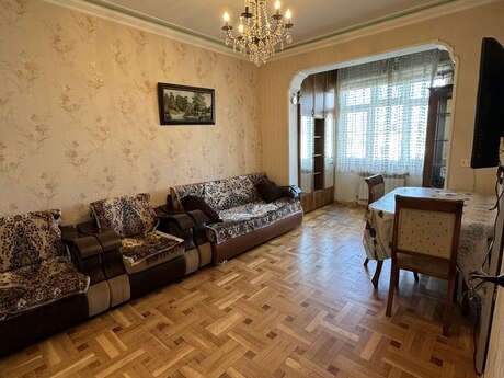 2 otaqlı köhnə tikili - Gənclik m. - 55 m²