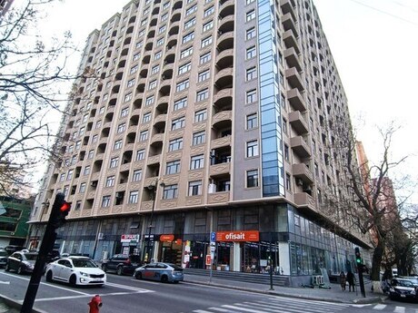 3 otaqlı yeni tikili - 28 May m. - 141 m²