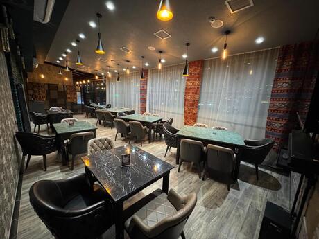 Obyekt - İnşaatçılar m. - 430 m²