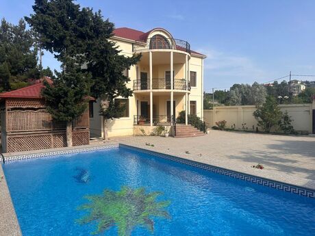 5 otaqlı həyət evi/bağ evi - Novxanı q. - 300 m²