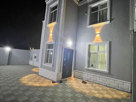 4-комн. дом/дача - м. Азадлыг проспекти - 120 м²