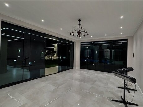4 otaqlı həyət evi/bağ evi - Mərdəkan q. - 300 m²