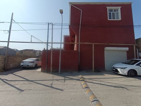 5 otaqlı həyət evi/bağ evi - Masazır q. - 200 m²