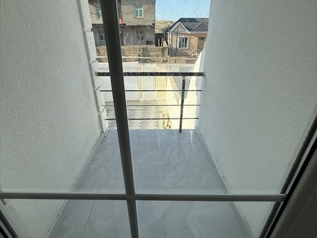 4 otaqlı həyət evi/bağ evi - Masazır q. - 180 m²