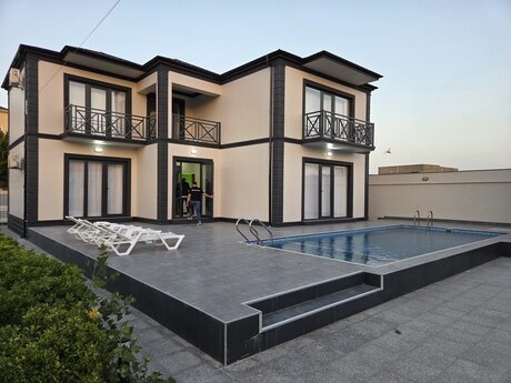5 otaqlı həyət evi/bağ evi - Xəzər r. - 420 m²
