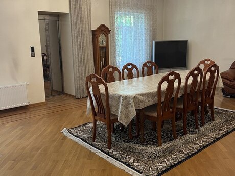 Obyekt - Bakıxanov q. - 327 m²