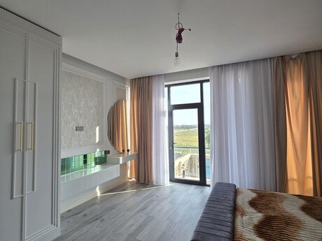 5 otaqlı həyət evi/bağ evi - Bilgəh q. - 400 m²