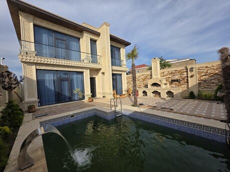5 otaqlı həyət evi/bağ evi - Bilgəh q. - 400 m²