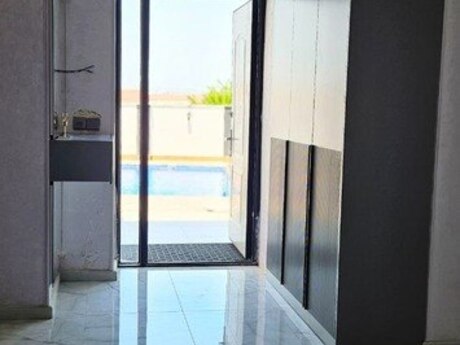4 otaqlı həyət evi/bağ evi - Mərdəkan q. - 200 m²