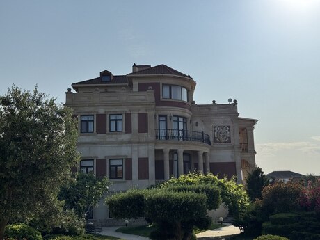 9-комн. дом/дача - пос. Бильгях - 850 м²