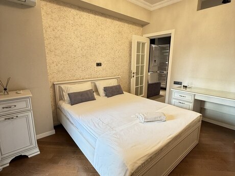 3 otaqlı yeni tikili - Şah İsmayıl Xətai m. - 110 m²