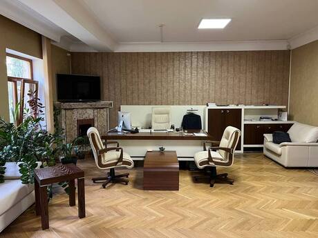 Elan №5271493 - Bakı, 8 Noyabr m., 17 otaqlı, 750 m²