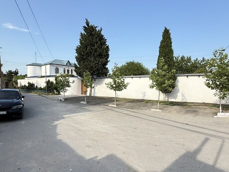 4 otaqlı həyət evi/bağ evi - Şüvəlan q. - 135 m²