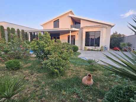7 otaqlı həyət evi/bağ evi - Şüvəlan q. - 350 m²