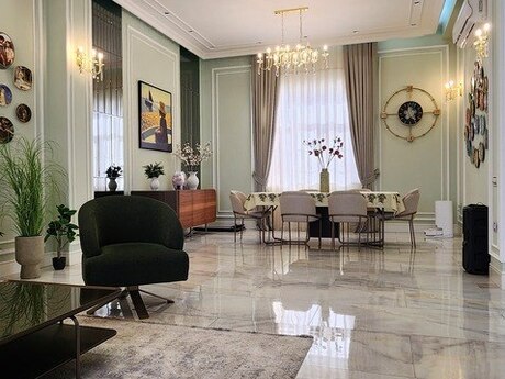 5 otaqlı həyət evi/bağ evi - Buzovna q. - 300 m²