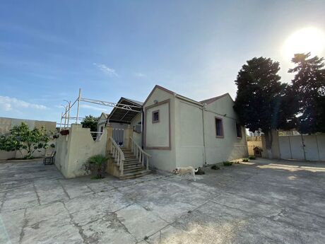 Elan №5276691 - Bakı, Novxanı q., 4 otaqlı, 140 m²