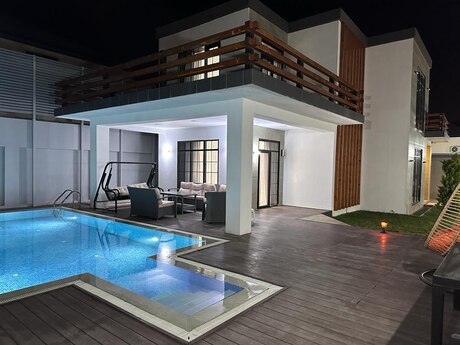 5 otaqlı həyət evi/bağ evi - Mərdəkan q. - 380 m²