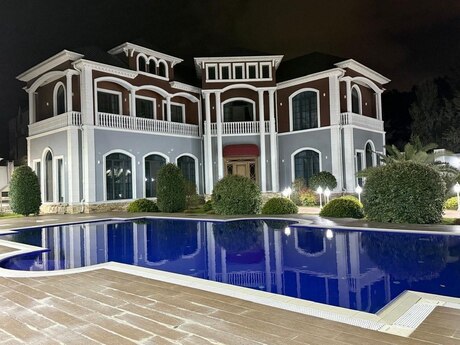 6 otaqlı həyət evi/bağ evi - Şüvəlan q. - 600 m²