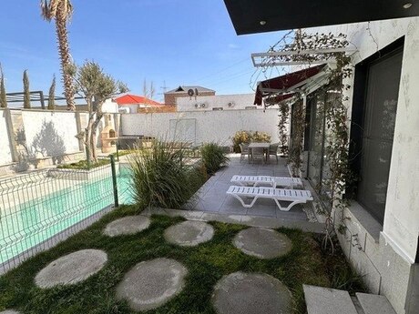 4 otaqlı həyət evi/bağ evi - Şağan q. - 280 m²