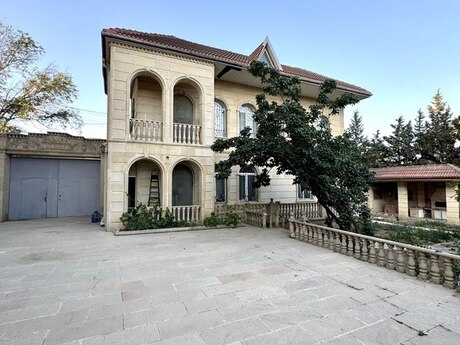 14 otaqlı həyət evi/bağ evi - Badamdar q. - 1000 m²