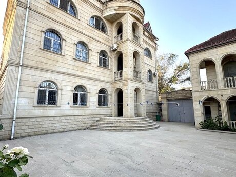14 otaqlı həyət evi/bağ evi - Badamdar q. - 1000 m²