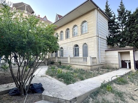 14 otaqlı həyət evi/bağ evi - Badamdar q. - 1000 m²
