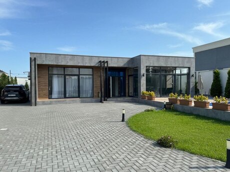 5 otaqlı həyət evi/bağ evi - Mərdəkan q. - 300 m²