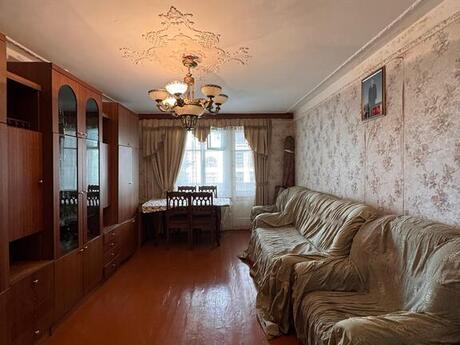 3 otaqlı köhnə tikili - Elmlər Akademiyası m. - 70 m²